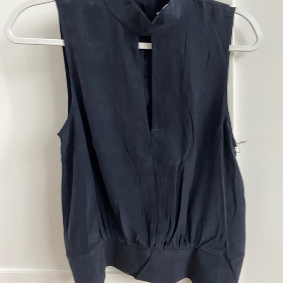 Frame Party Blouse 100% Silk Navy S NWT - Picture 4 of 6